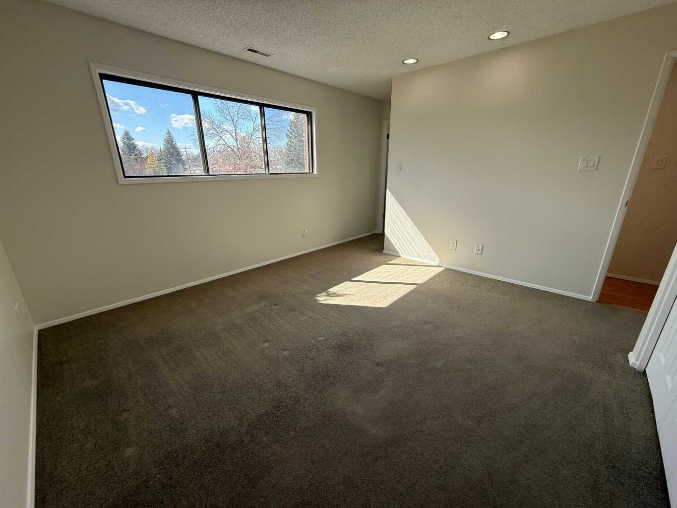 2207 8 Avenue S 209