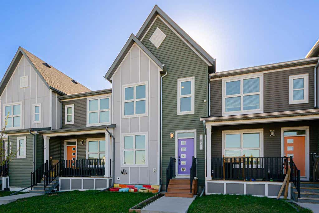 Photo of 83 Savanna Park NE, Calgary, AB T3J 0Y8 (MLS # A2335173)
