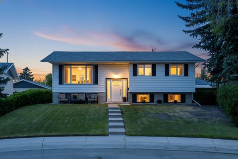 Photo of 335 Huntbourne Hill NE, Calgary, AB T2K 3Y2 (MLS # A2293221)