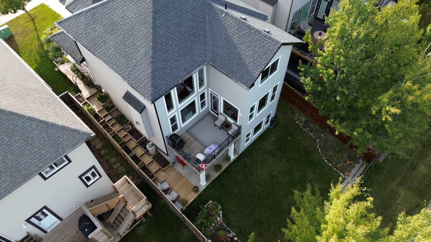 14 Westmount Way