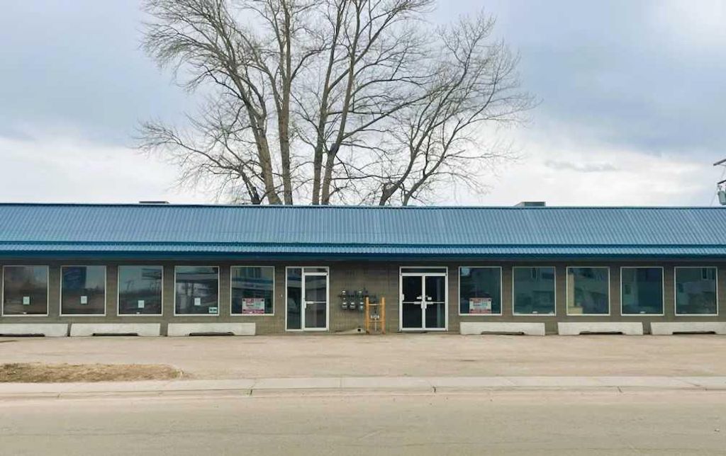 Photo of 109 6 Avenue NW, Slave Lake, AB T0G 2A1 (MLS # A2309717)
