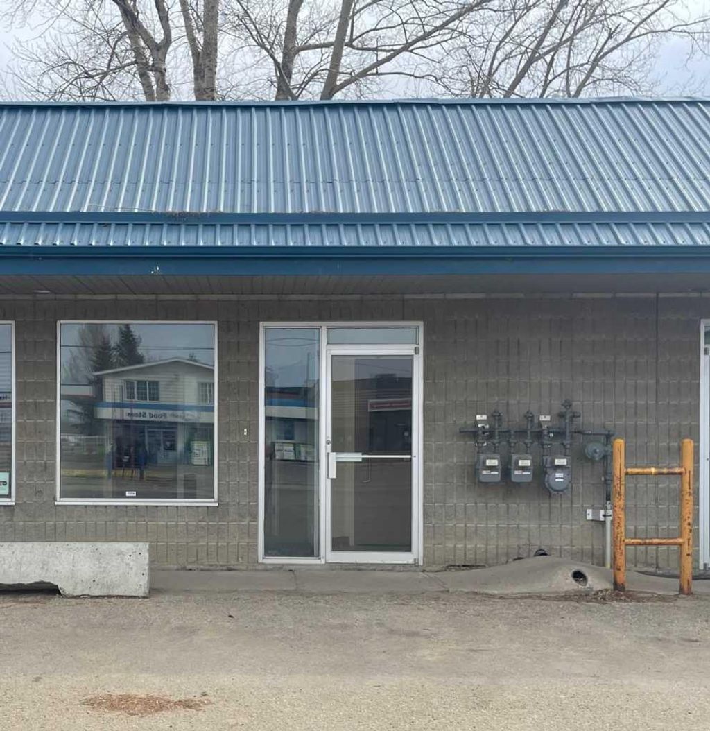 Photo of 109 6 Avenue NW, Slave Lake, AB T0G 2A1 (MLS # A2309717)
