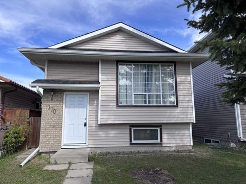 Photo of 170 Martindale Drive NE, Calgary, AB T3J 3G6 (MLS # A2305824)