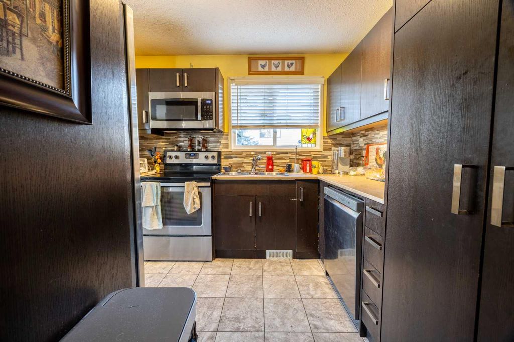 Photo of 1206 Allen Street SE, Airdrie, AB T4B 1B6 (MLS # A2292868)