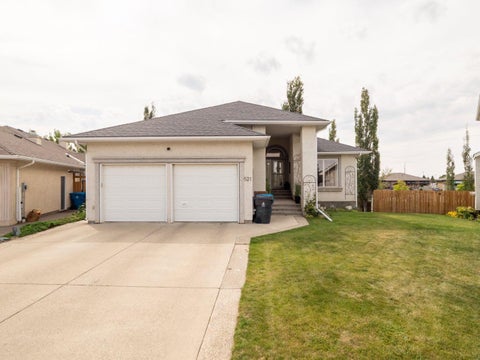 Photo of 521 Fairmont Boulevard S, Lethbridge, AB T1K 7G3 (MLS # A2342507)