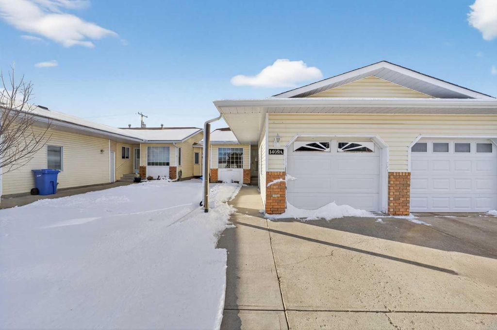 Photo of 1409A 18 Avenue, Didsbury, AB T0M 0W0 (MLS # A2292987)