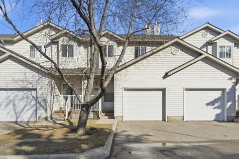 94 Mt Aberdeen Manor SE Calgary AB T2Z 3N8