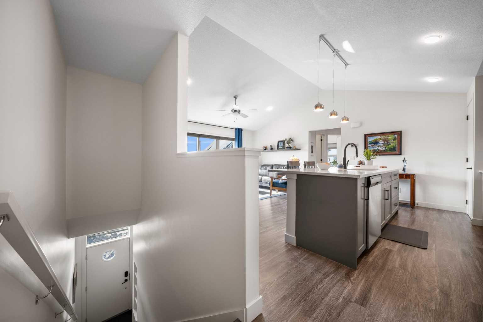 100 Walgrove Court SE 3110