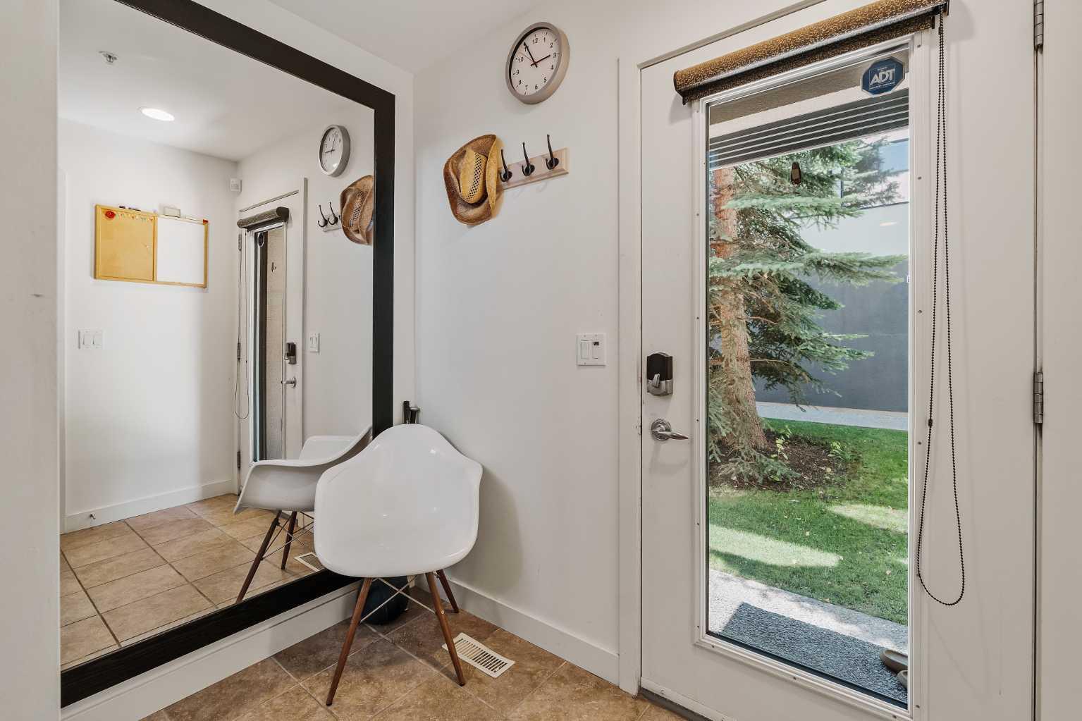 1720 12 Street SW 105
