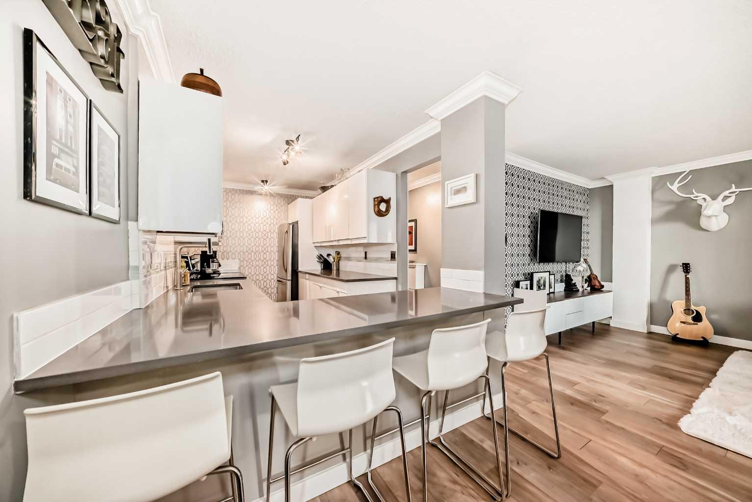 1213 13 Avenue SW 205