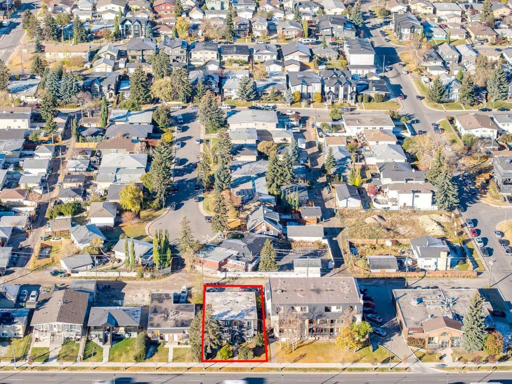 Photo of 1121 37 Street SW, Calgary, AB T3C 1S5 (MLS # A2265250)