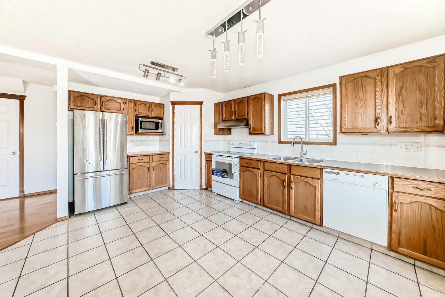 141 Arbour Crest Mews NW