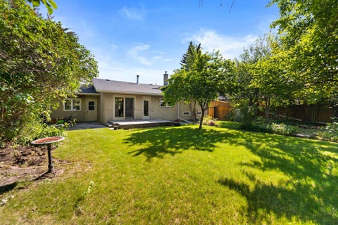 Tiny photo for 21 Roseview Drive NW, Calgary, AB T2K 1N8 (MLS # A2329218)