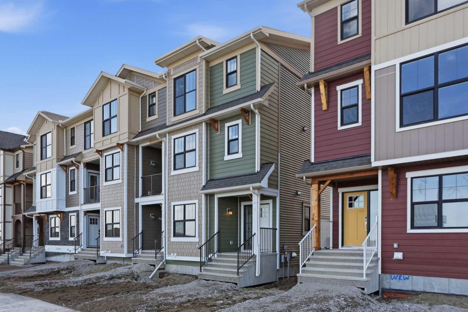 21 Wild Rose Way SE