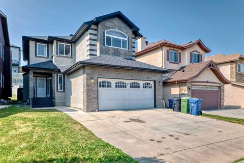 87 Sherwood Circle NW Calgary AB T3R 1R3