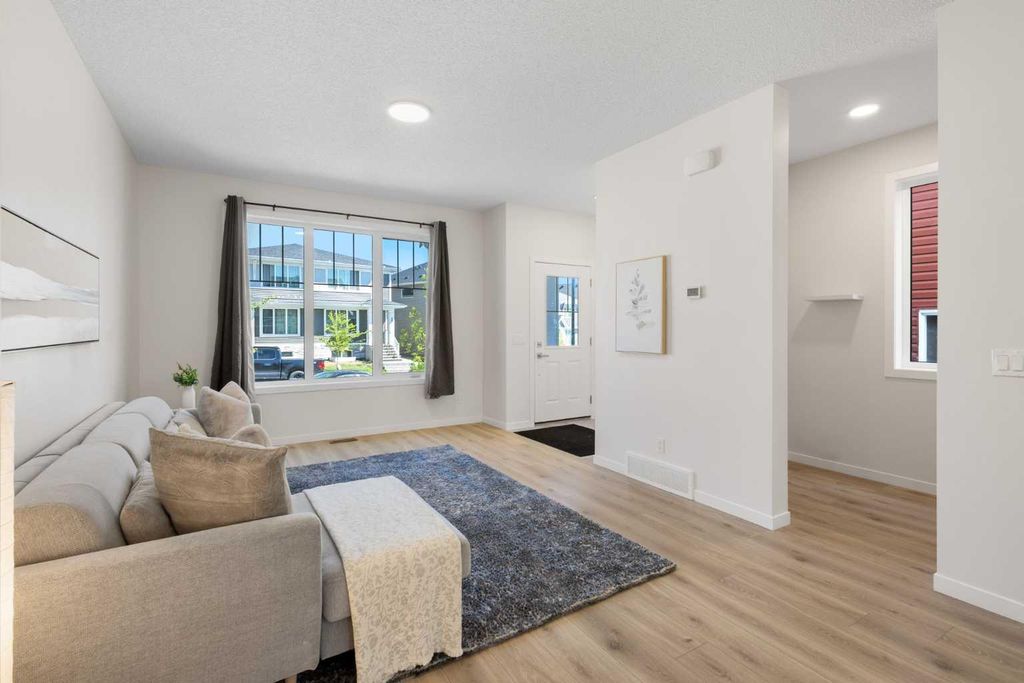Photo of 71 Sage Hill Lane NW, Calgary, AB T3R 2B3 (MLS # A2328969)