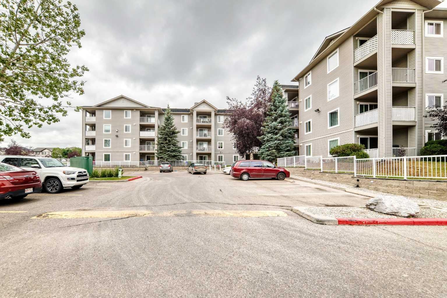 604 8 Street SW 5208A