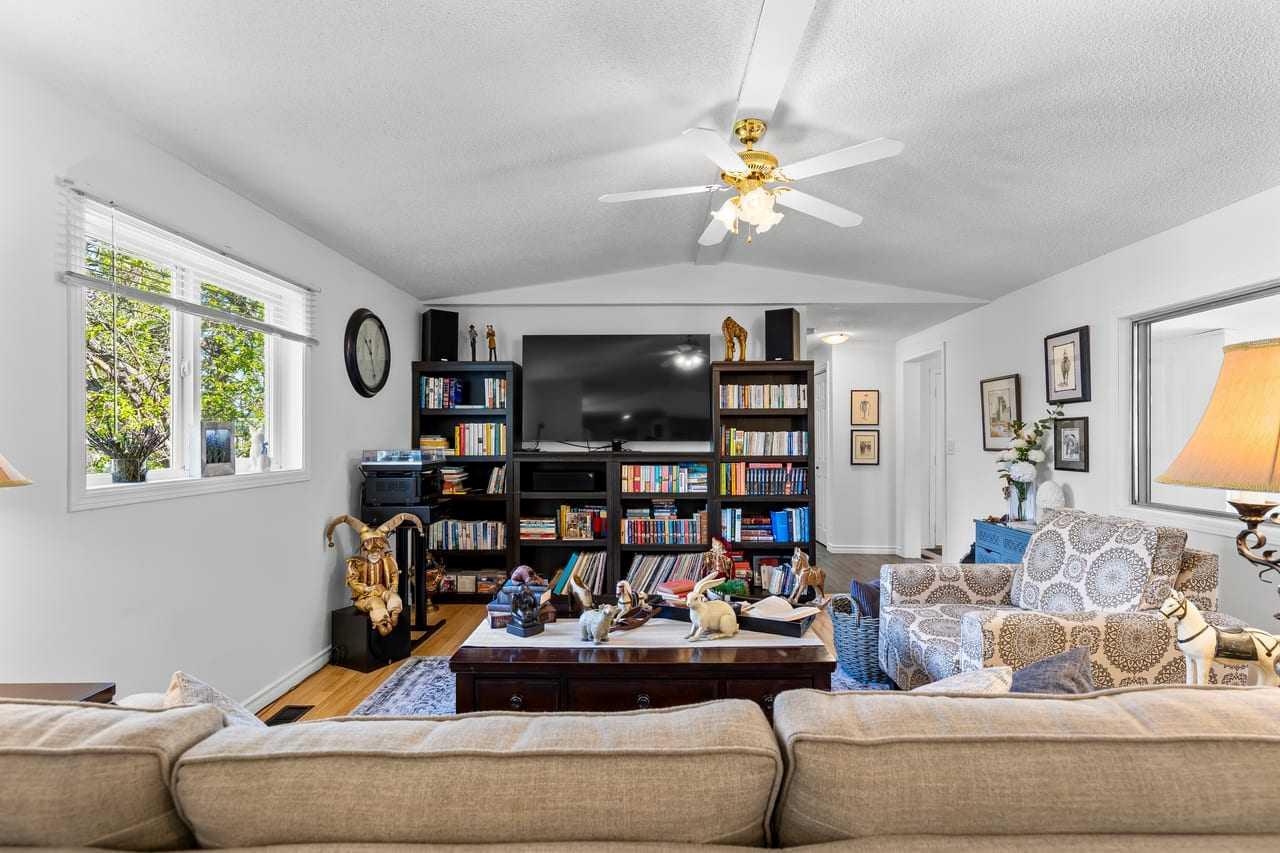 117 Sunset Way