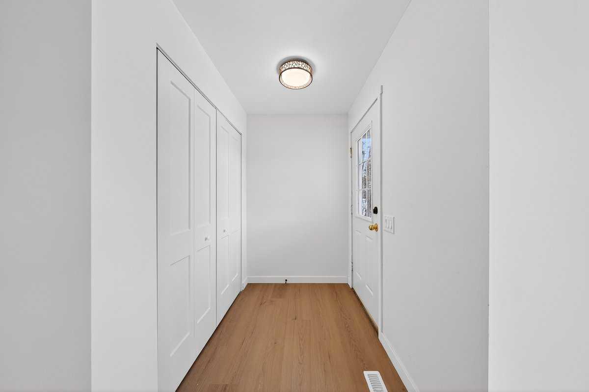 14 Aberdare Crescent NE