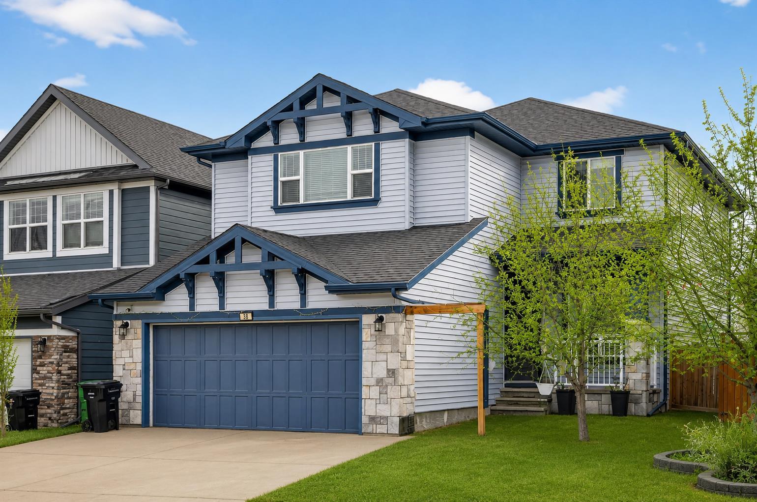 38 Silverado Skies Crescent