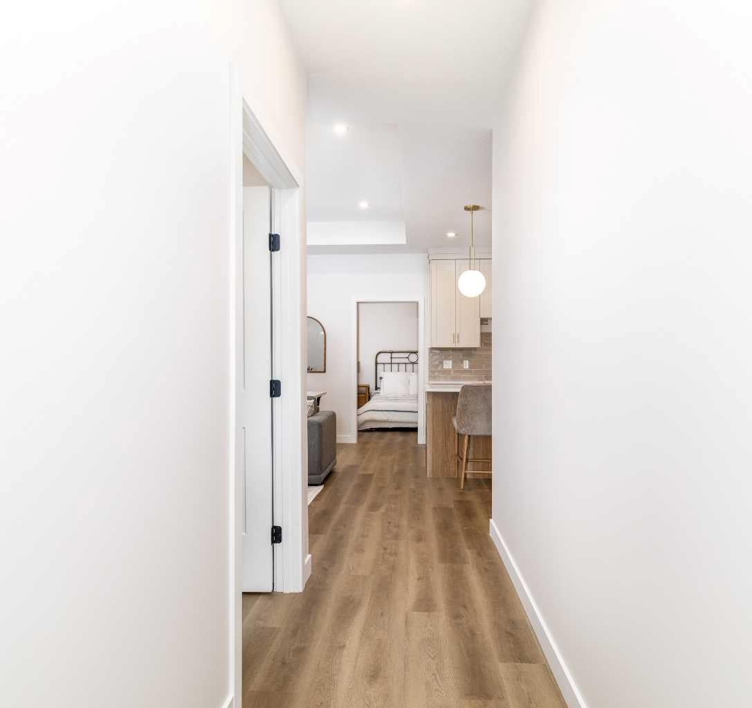 5463 55 Avenue 1