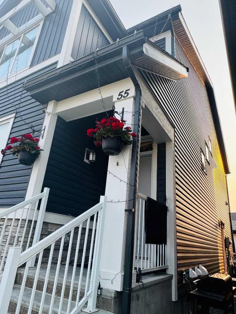 55 Corner Meadows Villas NE