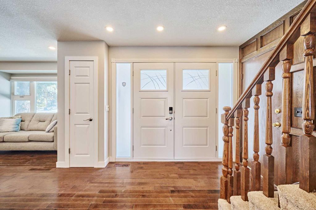 Photo of 103 Pump Hill Road SW, Calgary, AB T2V 4L7 (MLS # A2302791)