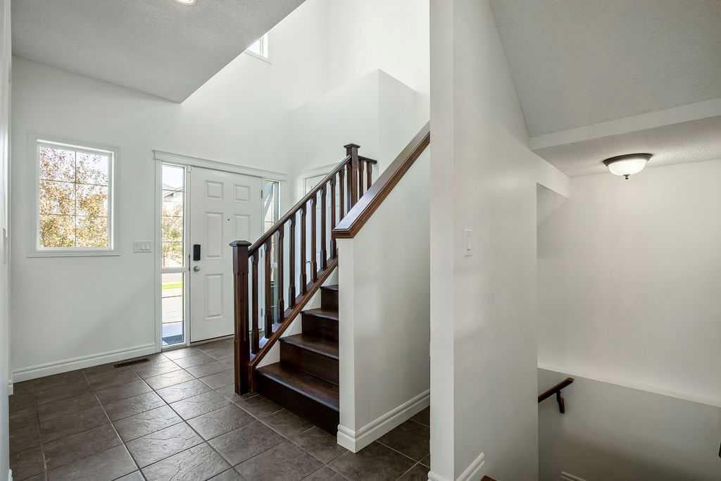 134 Prestwick Terrace SE