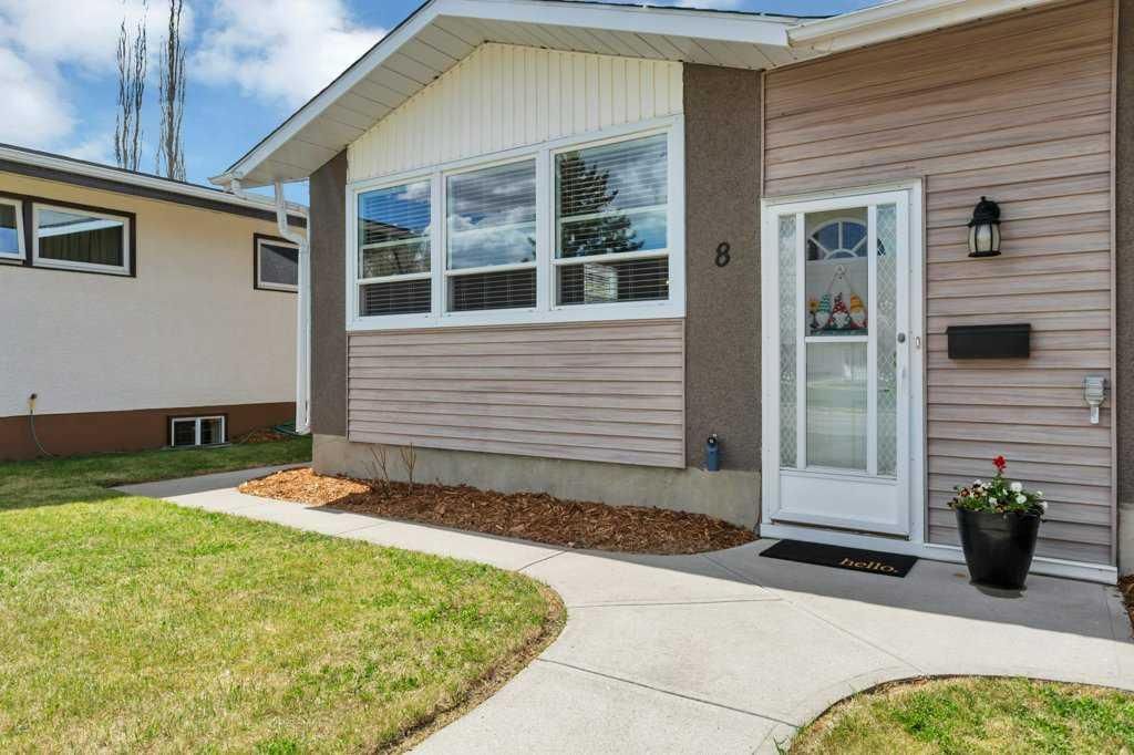 Photo of 8 Forest Close, Red Deer, AB T4N 4Z7 (MLS # A2310988)