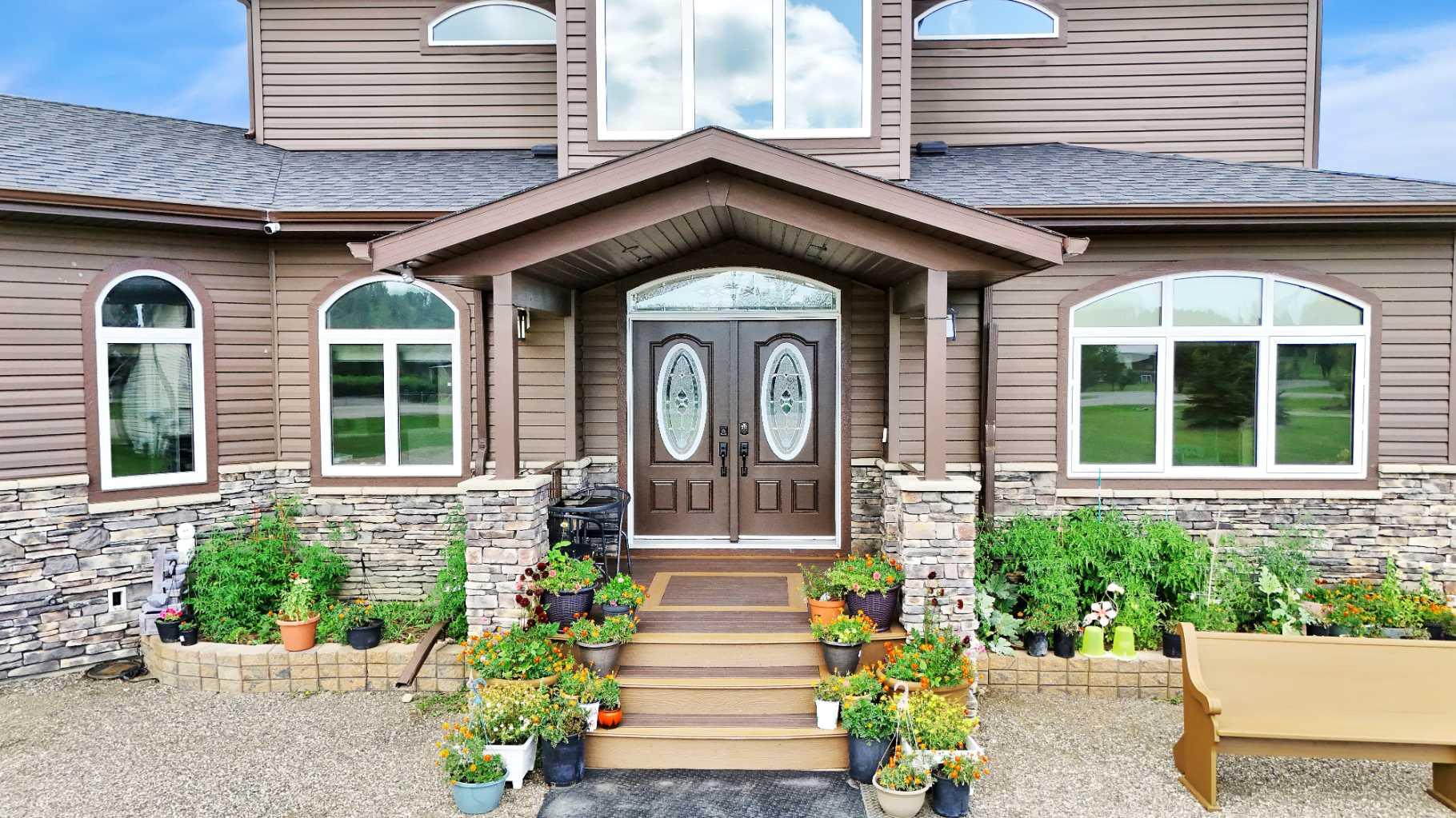 27240 Township Road 392 242