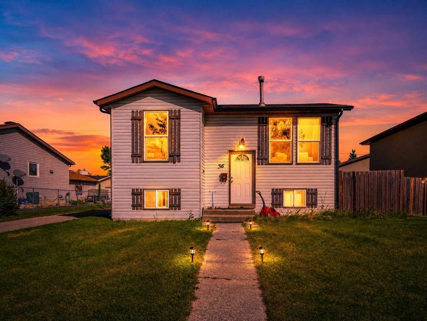 36 Castlebrook Rise NE