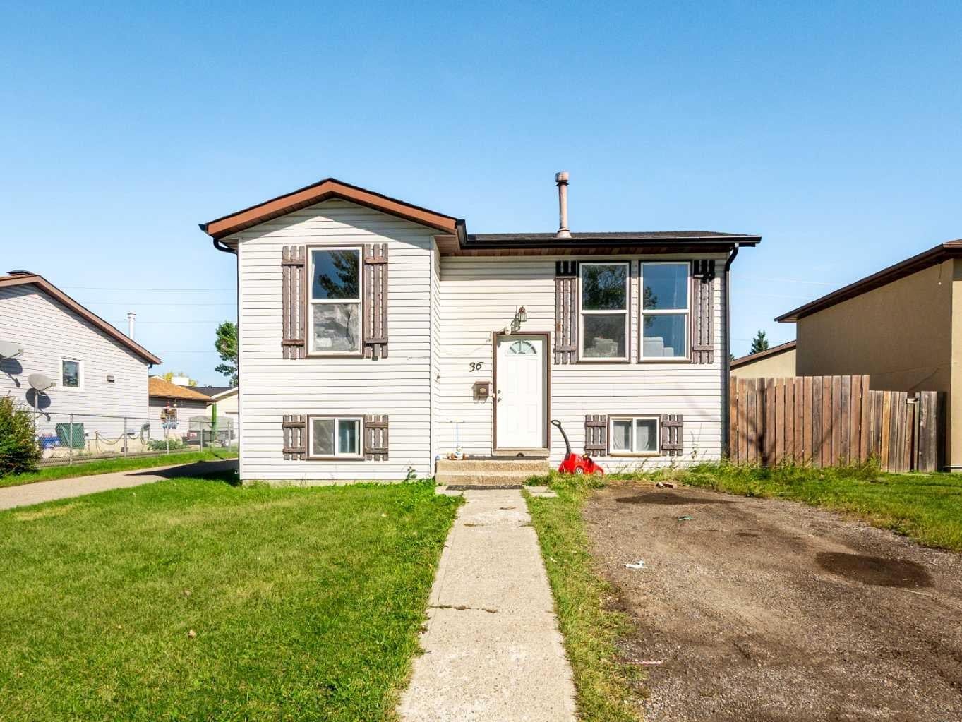 36 Castlebrook Rise NE