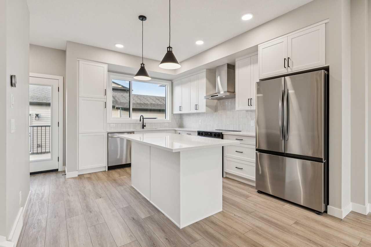 141 Silverton Glen Way SW