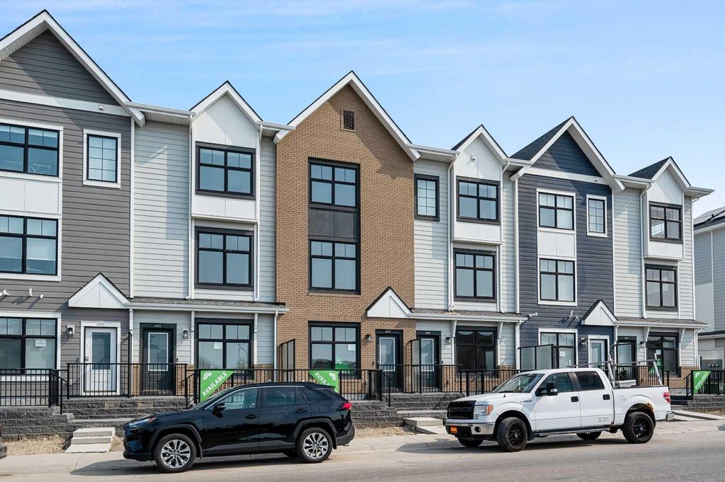 Photo of 607 Mahogany Road SE, Calgary, AB T3M 3Y3 (MLS # A2326269)