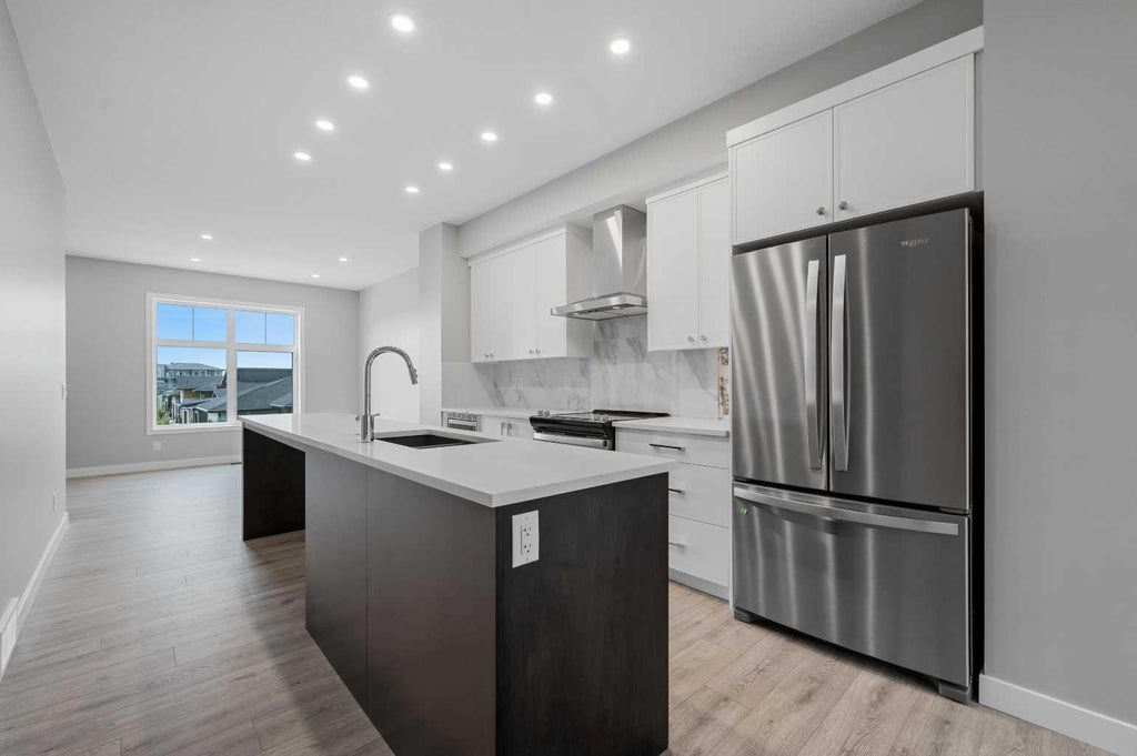 Photo of 607 Mahogany Road SE, Calgary, AB T3M 3Y3 (MLS # A2326269)