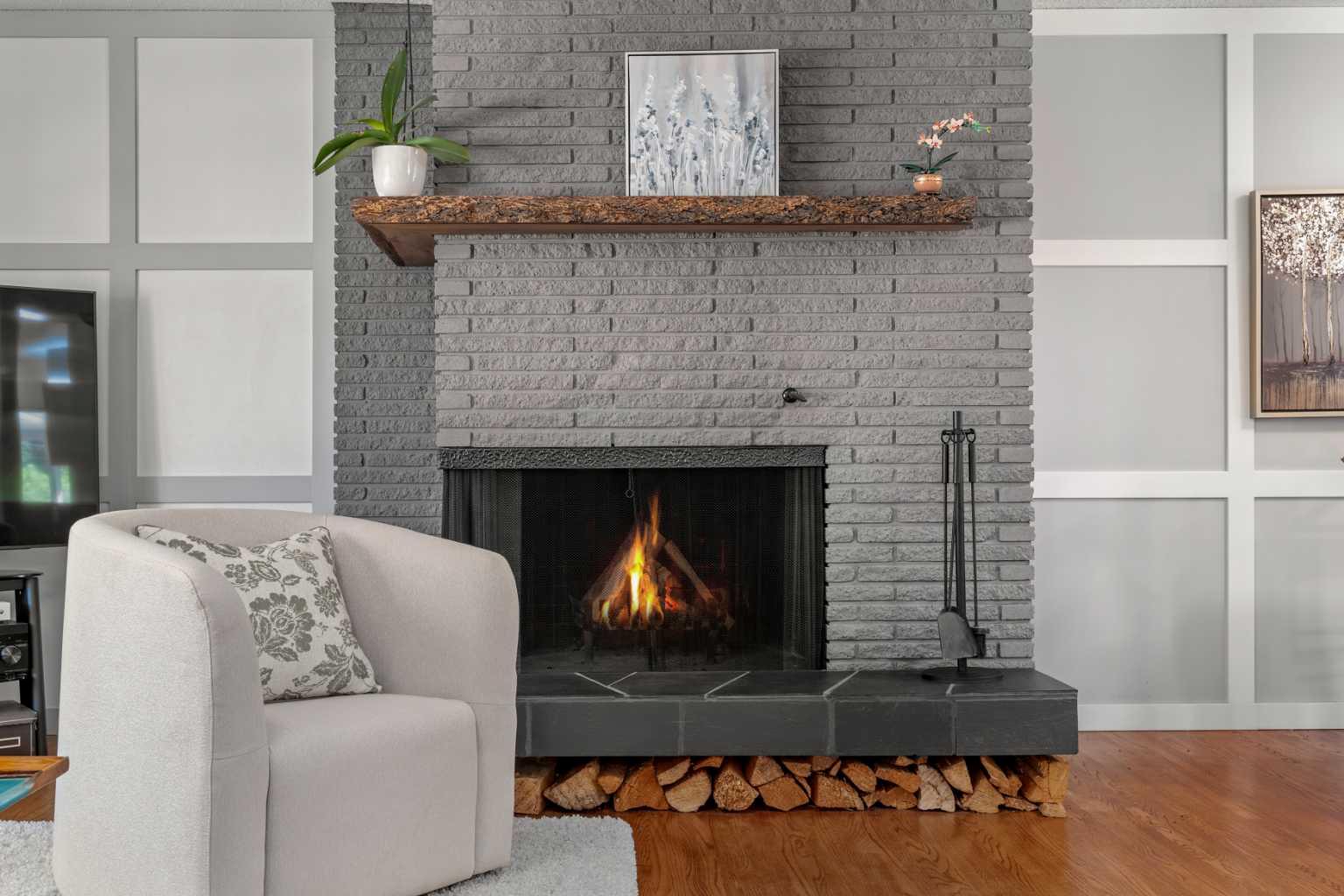 3251 Bearspaw Drive NW