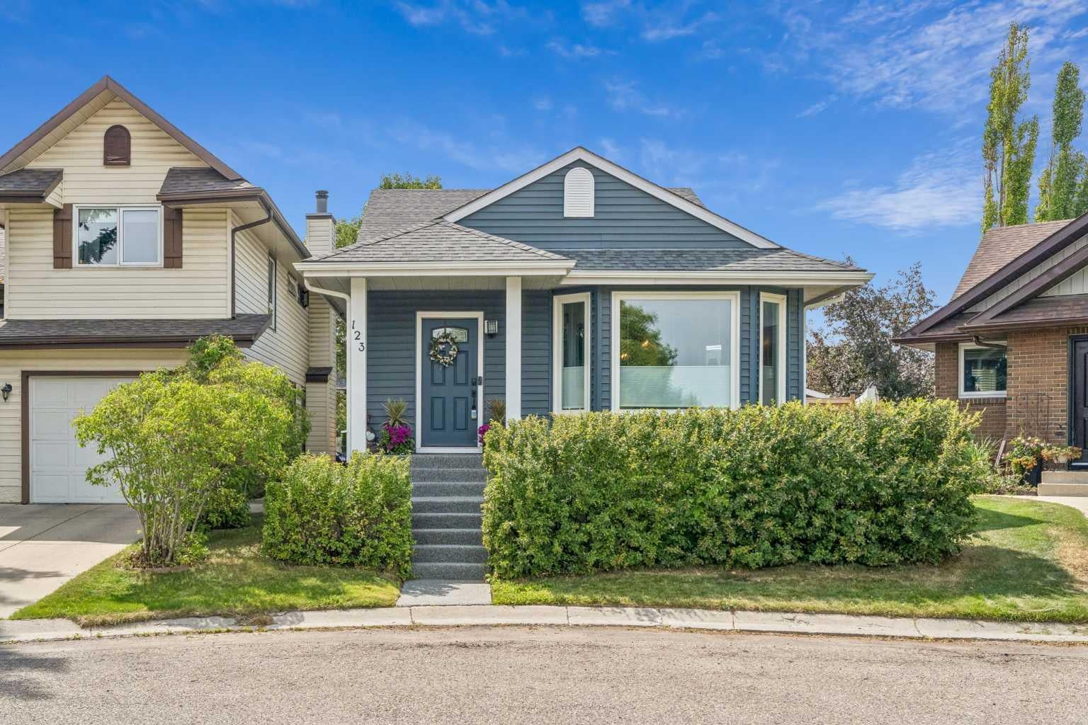 123 Riverbrook Road SE