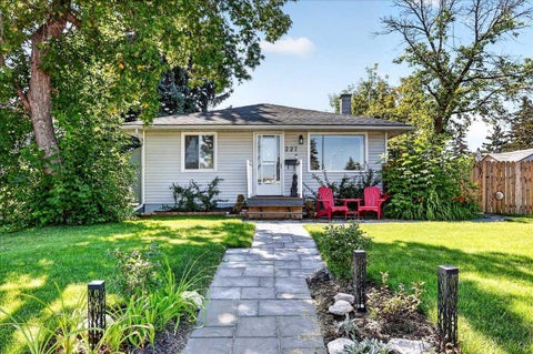 Photo of 227 Lynnwood Drive SE, Calgary, AB T2C 0T1 (MLS # A2340954)