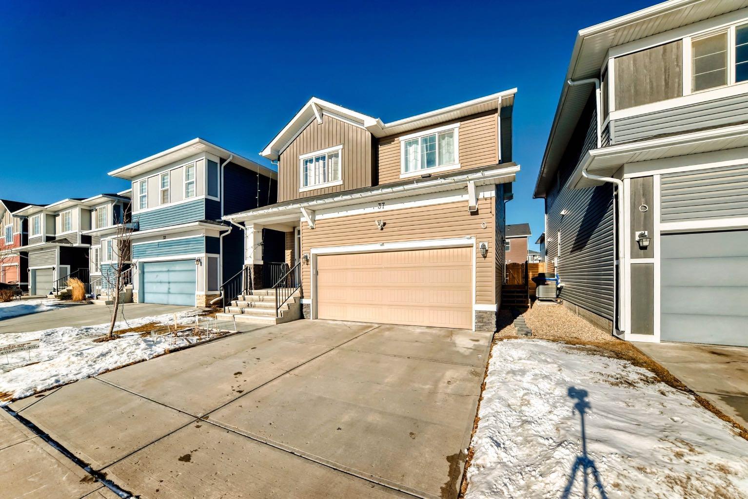 37 Red Sky Road NE