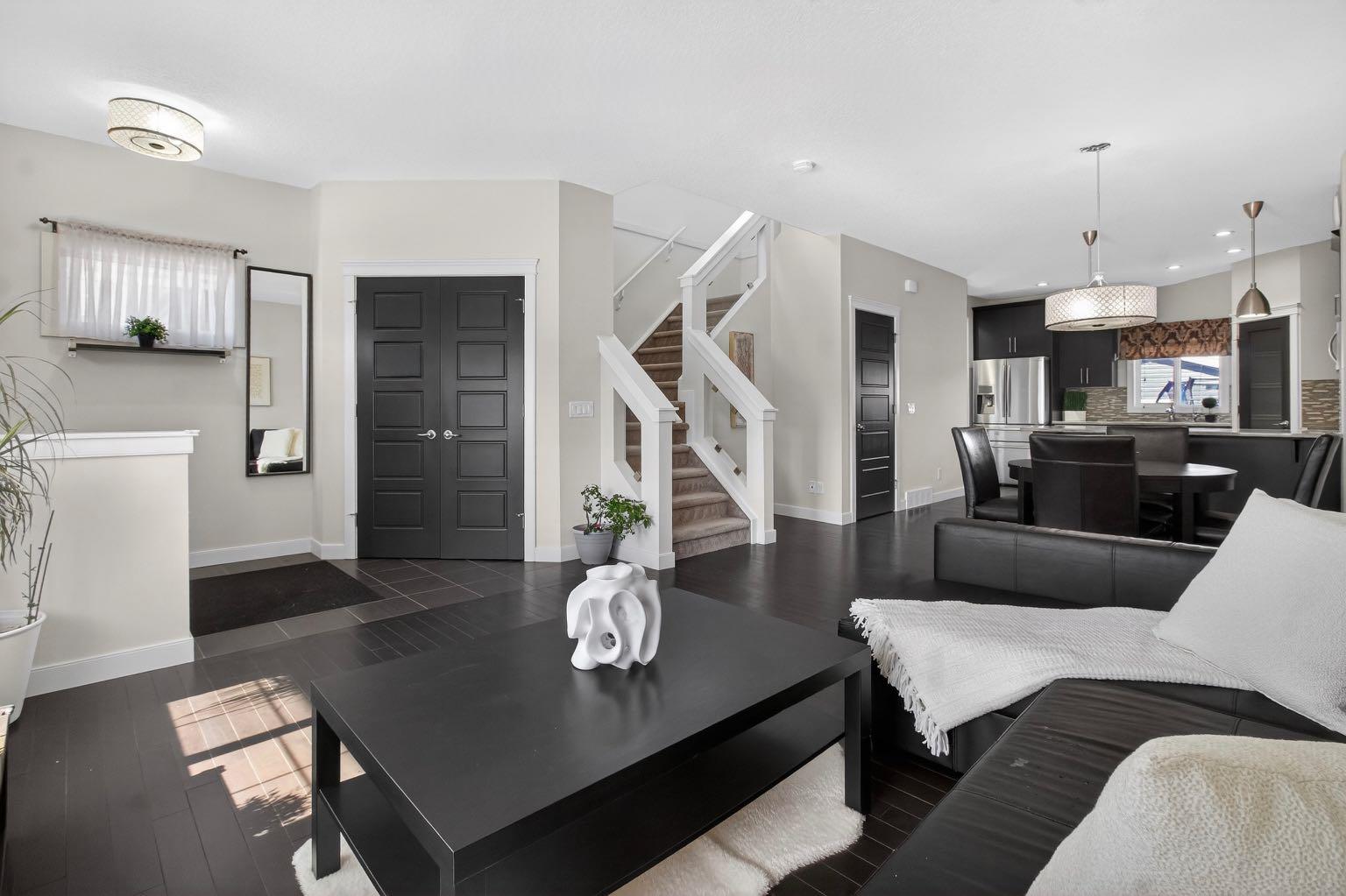 258 Redstone Drive NE