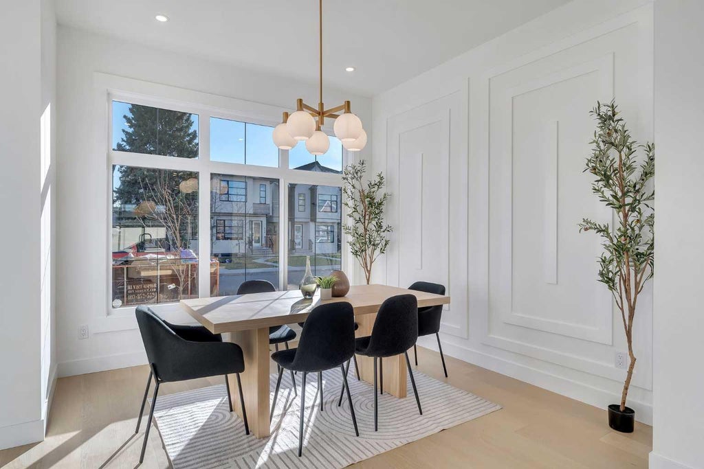 Photo of 612 22 Avenue NE, Calgary, AB T2E 1V2 (MLS # A2325978)