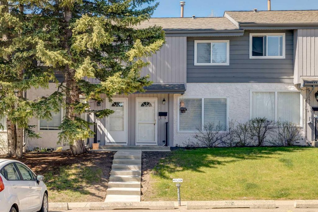 Photo of 999 Canyon Meadows Drive SW #172, Calgary, AB T2W 2S6 (MLS # A2310568)