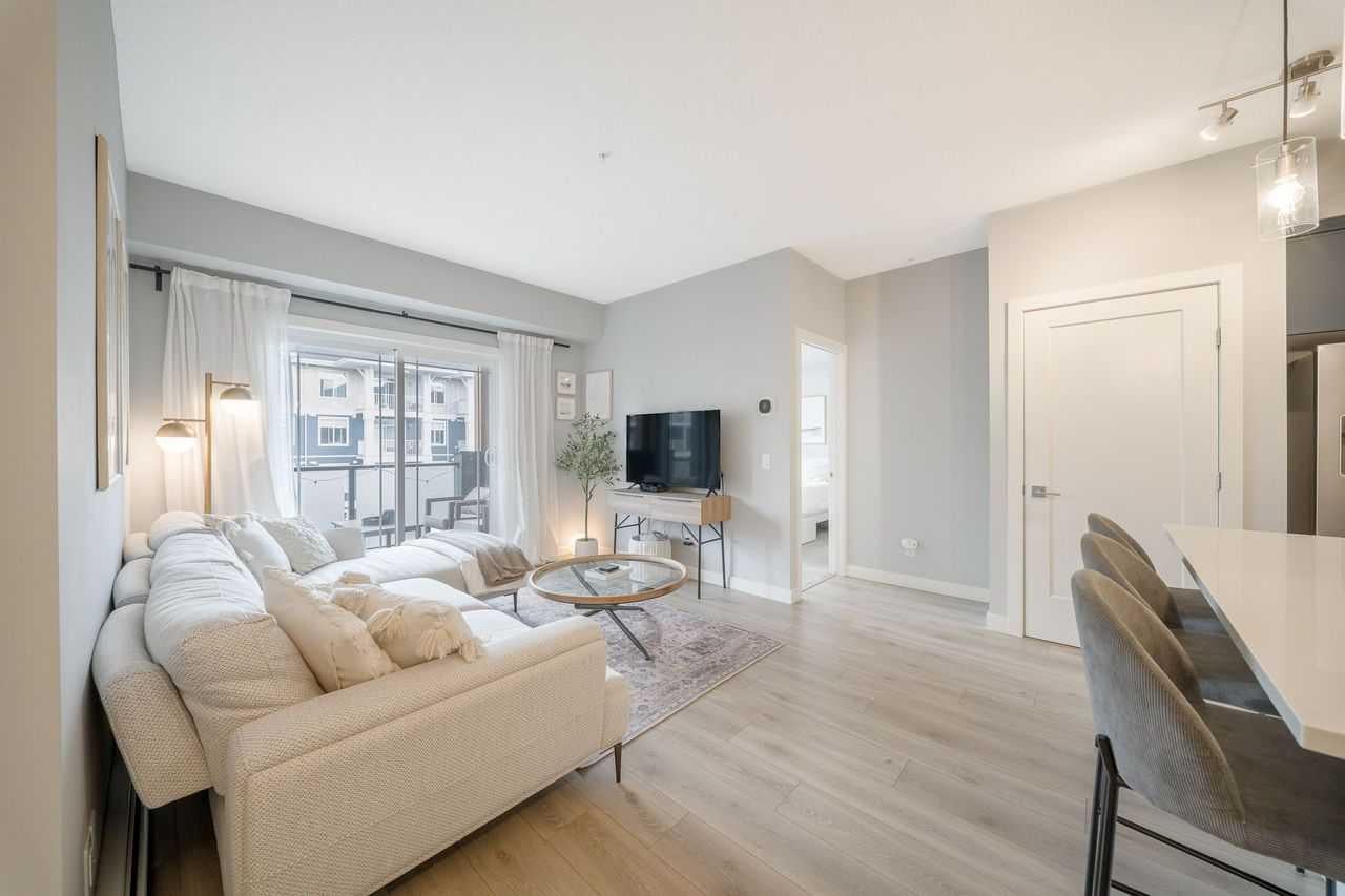 100 Auburn Meadows Manor SE 305
