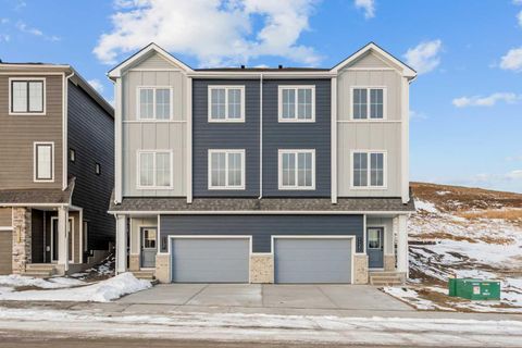 1131 Fowler Road SW Airdrie AB T4B 5M3