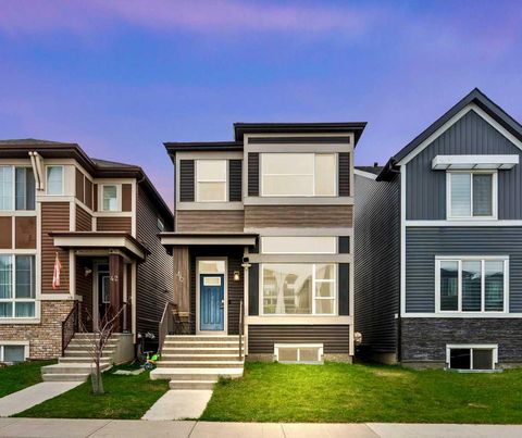 Photo of 46 Corner Meadows Common NE, Calgary, AB T3N 1K1 (MLS # A2310538)