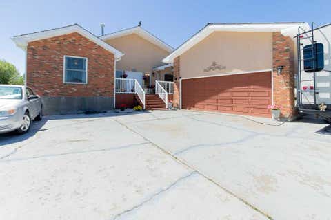 Photo of 214 3 Street W, Cardston, AB T0K 0K0 (MLS # A2319514)