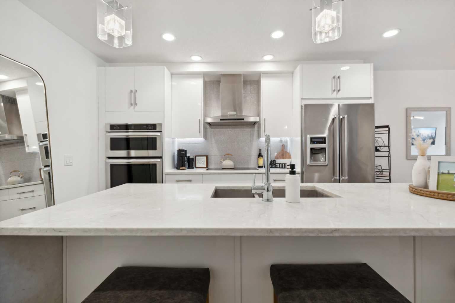 1611 28 Avenue SW 103