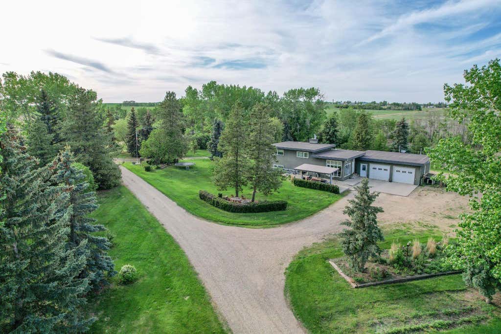 Photo of 44137 Range Road 201, Rural Camrose County, AB T0B 1J0 (MLS # A2339465)