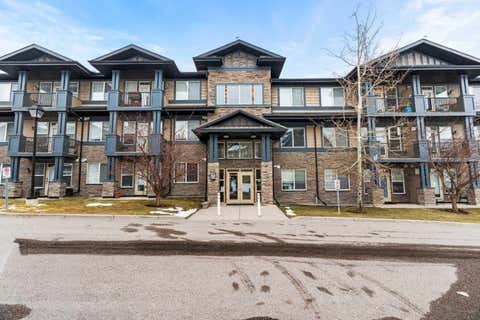 Photo of 10 Panatella Road NW #212, Calgary, AB T3K 0V4 (MLS # A2339765)
