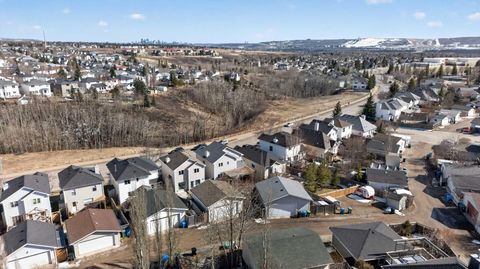 Photo of 97 Tuscany Valley View NW, Calgary, AB T3L 2E8 (MLS # A2298082)